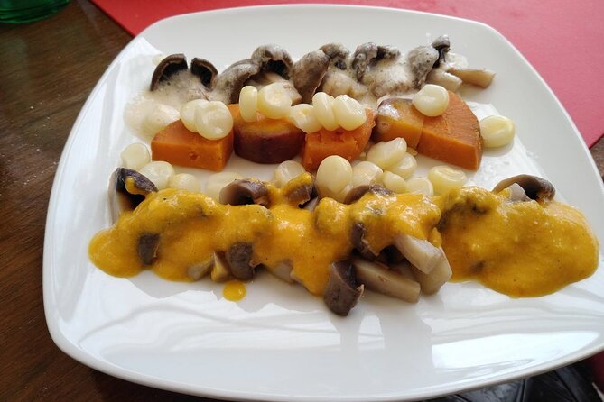 Market Tour, Tasting of 35 Fruits, and 4-Course Peruvian Cooking Class in Lima - Vegetarian and vegan cooking can be arranged