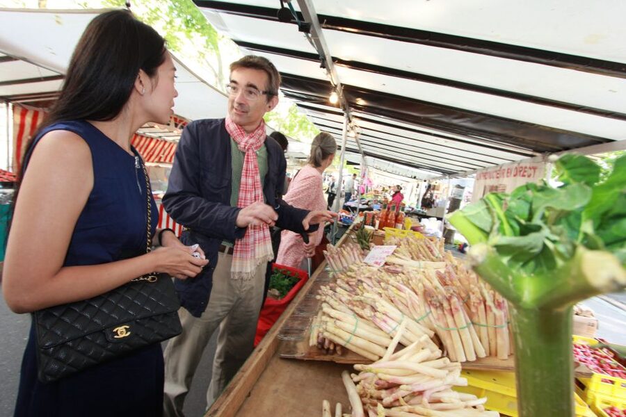 Market Visit and Cooking Class with a Parisian Chef - What the teaching is like