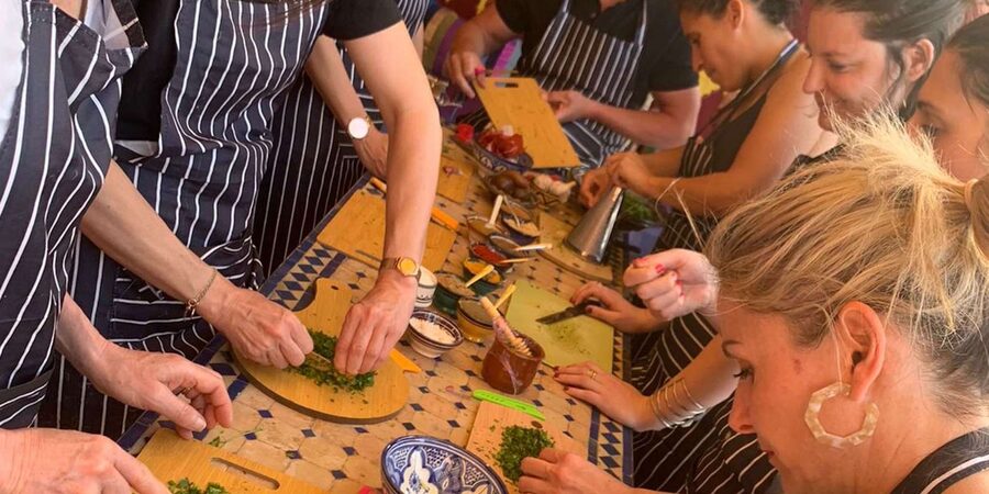 Marrakech: Moroccan Cooking Class for vegetarians and vegan - Learning Through Conversation With the Family