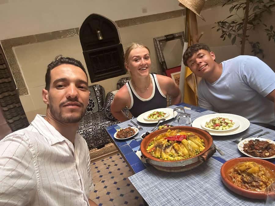 Marrakech: Moroccan Cooking Class with Local Chef - Language, group size, and the teaching style