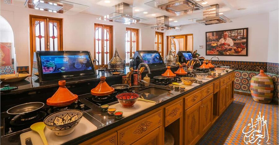 Marrakech: Moroccan Cooking Workshop at La Maison Arabe - Cooking beside a dada