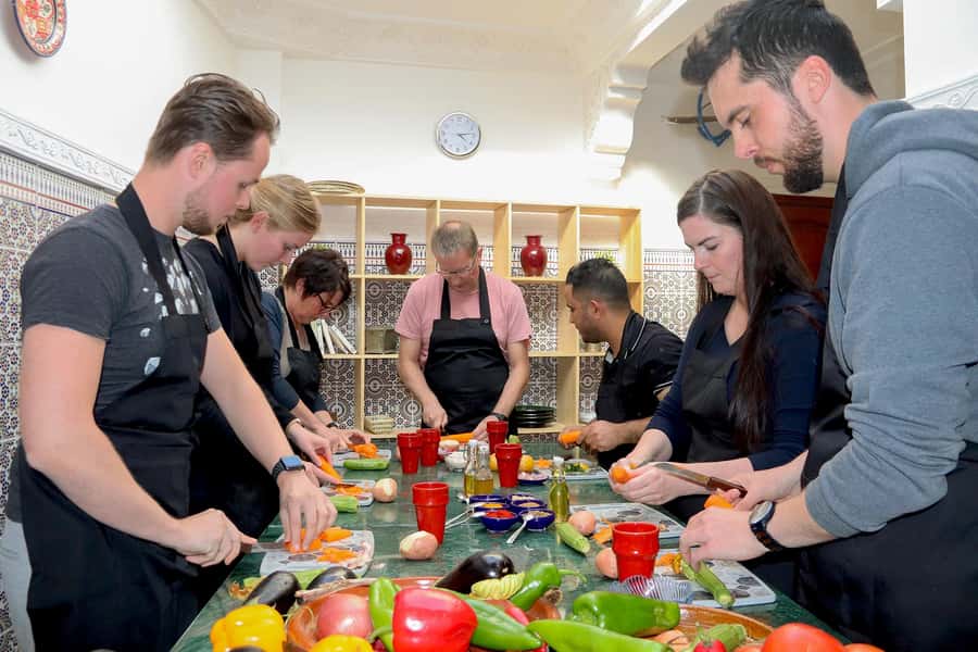 Marrakesh: Moroccan Dishes Cooking Class with a Local Chef - Recipes, spices, and taking the lesson home