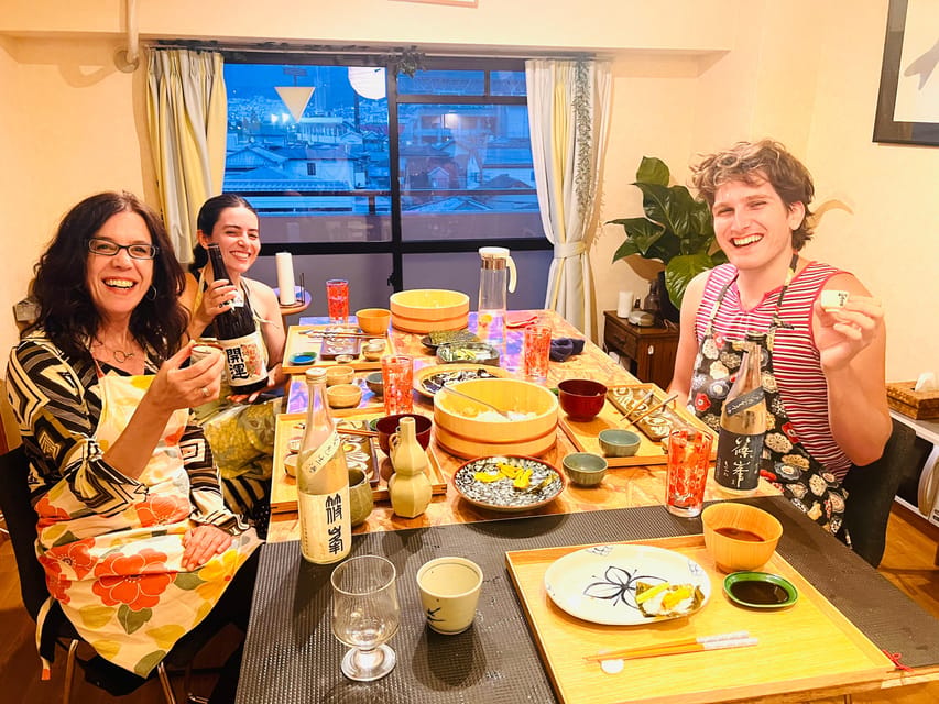 Master Washoku: 5 Core Techniques for Authentic Cooking - The optional sake tasting: three styles, two temperatures