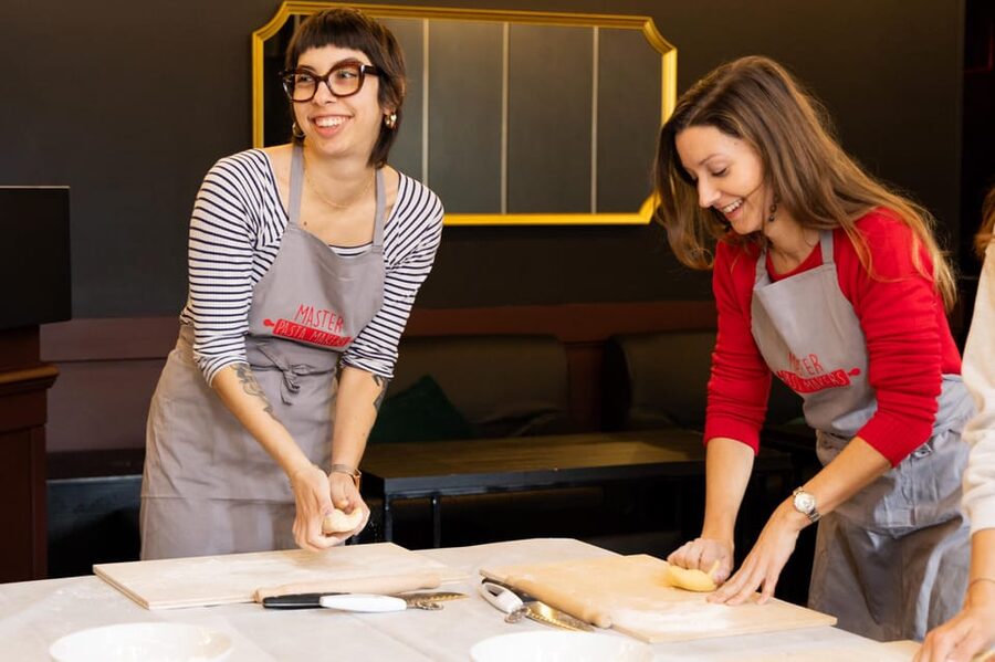 Masterclass: Aperol Spritz & Pasta Making Experience in Rome - Who should book this experience