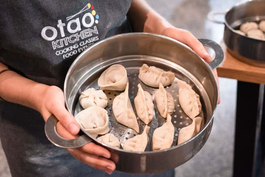 Melbourne: Chinese Dumpling Cooking Class with a Drink - Key points at a glance