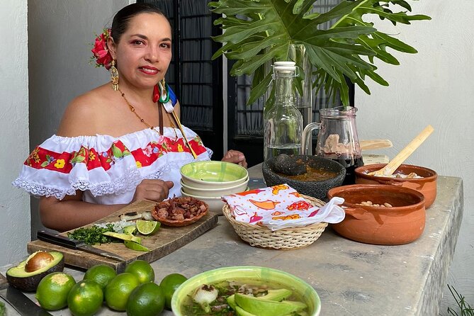 Mexican Cooking Classes and Market Visit in Guadalajara - A light breakfast with a local market feel