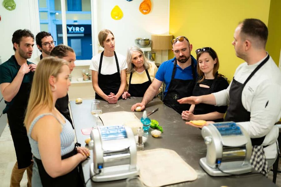 Milan: Pasta, Gnocchi and Tiramisù Cooking Class with Wine - A small-group class with real participation