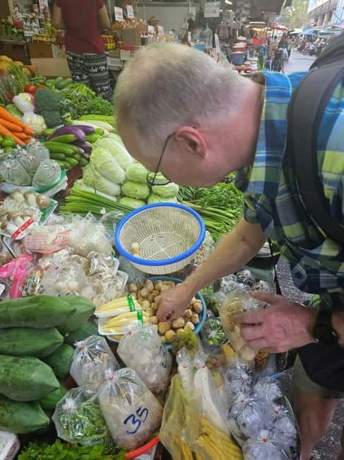 Mini Group: Authentic Thai Cooking & Wellness Experience - Timing, comfort, and practical planning