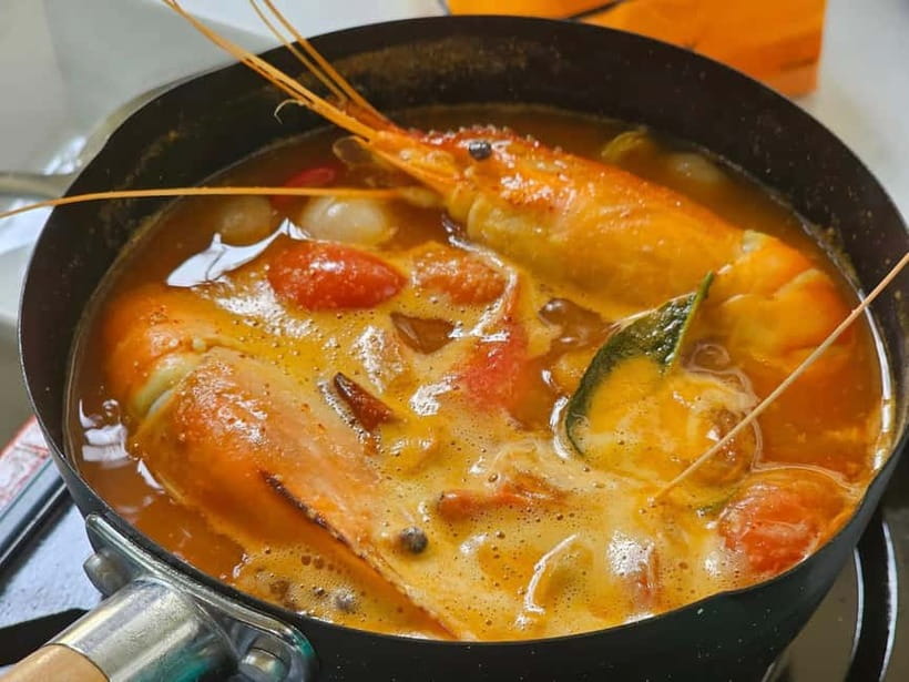 Mini Group: Uncle and Aunty Cooking House Afternoon Class - The foundations: curry paste, coconut milk, and sticky rice