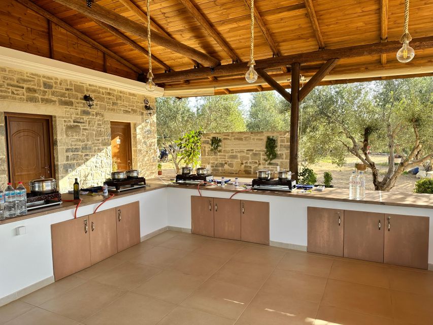 Moires: Cooking Class and Olive Oil Tasting at a Family Farm - What the $100 price really covers