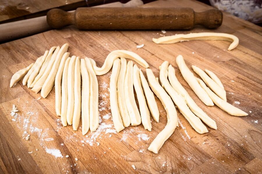 Montepulciano: Pasta-Making Class with Tasting and Wine - Sauces that explain Tuscan cooking
