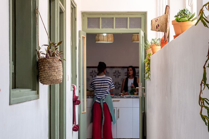 Moroccan Cooking Class with Market Visit and Meal - Timing, meeting point, and cancellation