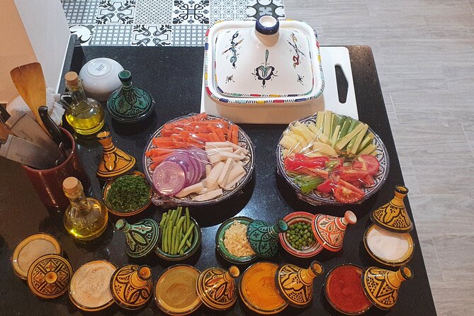 Moroccan Cooking Workshop LAMAI CHEF - Starting with Moroccan spices and mint tea
