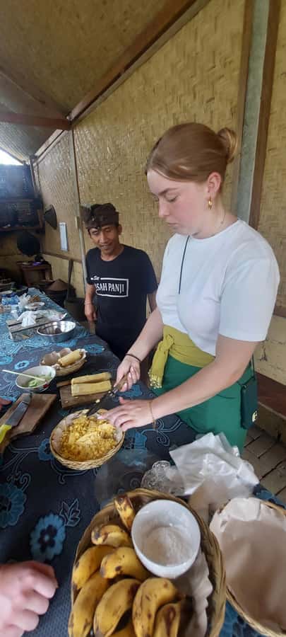 Munduk Balinese Cooking Class lunch/Dinner at a Local Home - A hands-on lesson, not a cooking demonstration