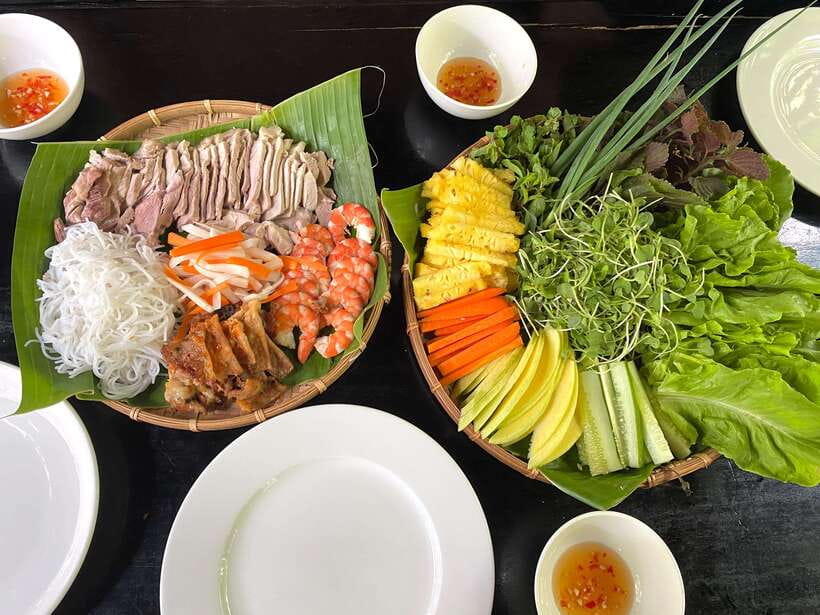 MY Kitchen - Vietnamese Home Cooking Class in Hoi An - Choosing your three dishes in Hoi An