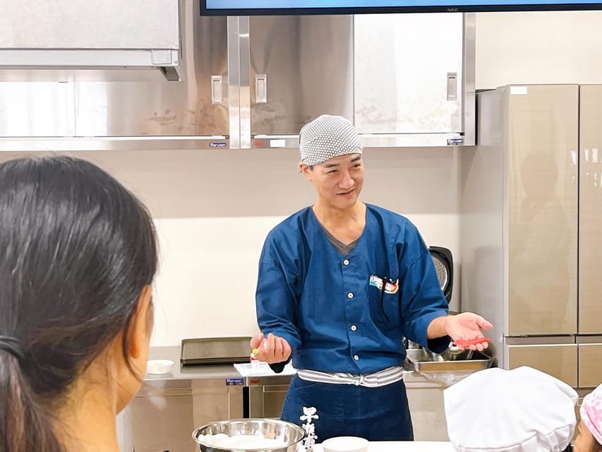Naha Makishi Public Market : Sushi making experience - Who should book this sushi class?