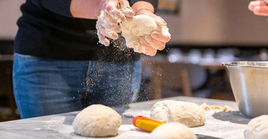 Naples: Authentic Neapolitan Pizza Making Class - Starting with Naples pizza, not just a restaurant meal