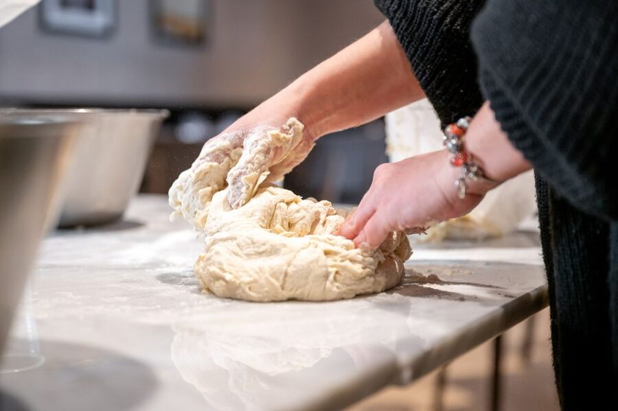 Naples: Authentic Neapolitan Pizza Making Class - Timing, location, and what to wear