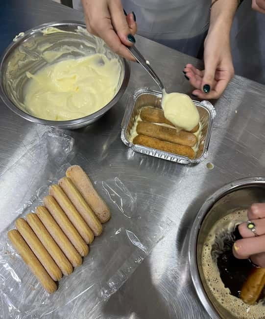 Naples: Neapolitan Pizza and Tiramisu Cooking Class - What the Teaching Is Really Like