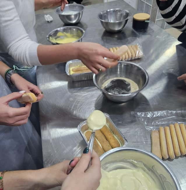 Naples: Neapolitan Pizza and Tiramisu Cooking Class - Building the Pizza Dough From Scratch