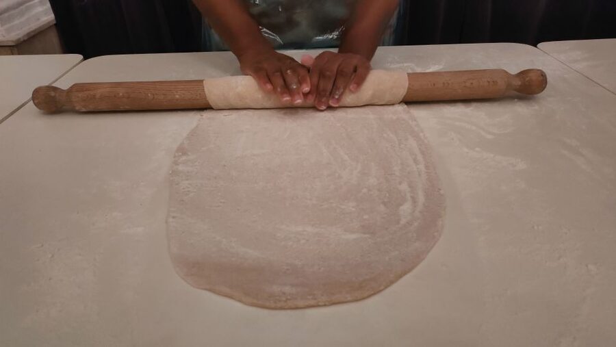 Naples: Pasta Making Class with Starter and Drink - Welcome bites before the dough begins
