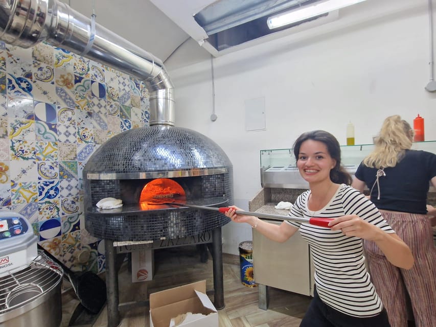 Naples: Pizza Making Class with Local Pizzaiolo - A real Neapolitan pizza lesson at Gusto Marigliano