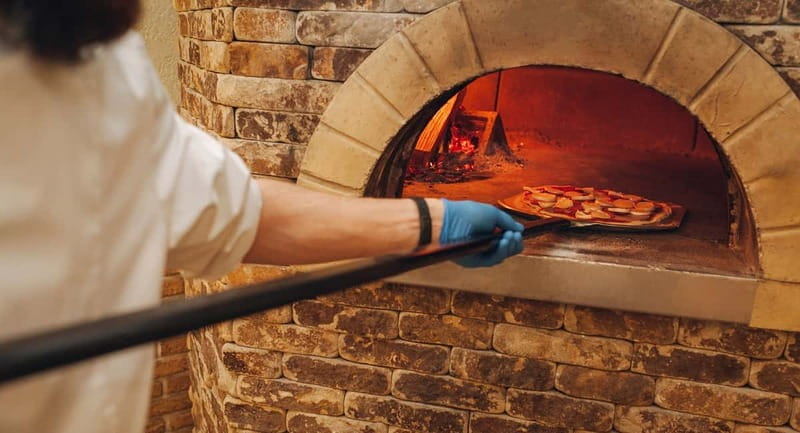 Naples: Premium Pizza-Making Class at a Pizzeria - Wine, beer, water, and limoncello