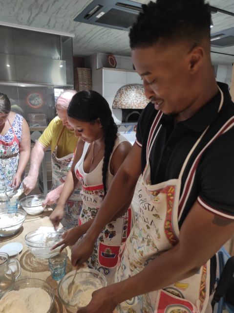 Naples: Small Group Pizza Making with Drink Included - Timing, group size, and practical details