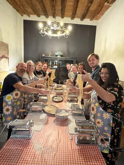 Naples: Traditional Italian Food Cooking Class at Restaurant - Starting with Prosecco and tiramisu