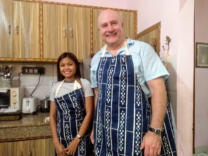 New Delhi: Full-Day Cooking Class learn 8 dishes with Locals - Lunch: a generous vegetarian thali