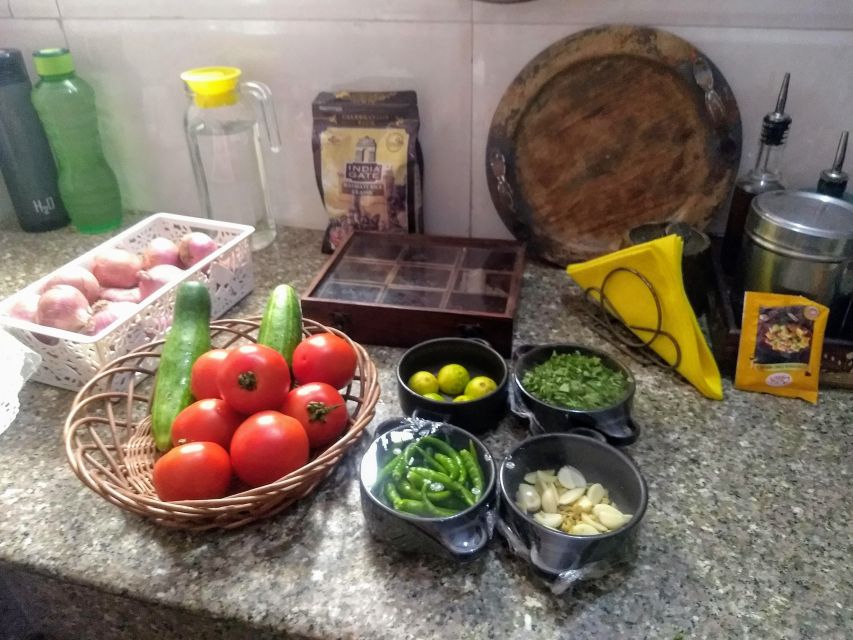 New Delhi: Full-Day Cooking Class learn 8 dishes with Locals - The afternoon pause and tea-time snacks