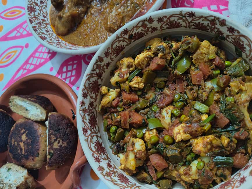 New Delhi: Full-Day Cooking Class learn 8 dishes with Locals - Is $109 a good value?