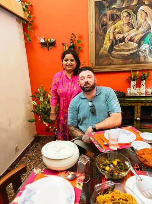 New Delhi: Traditional Indian Cooking Class & Market Visit - From Ashram Metro to Lubna’s Kitchen