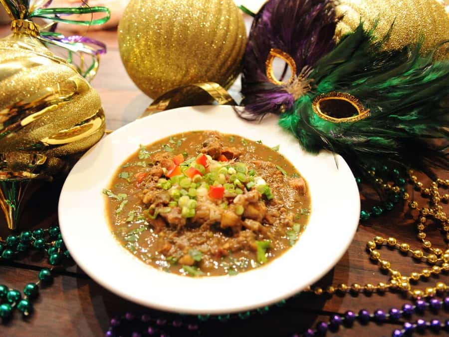 New Orleans: Hands-on Cajun Roux Cooking Class - Comparing the light roux in shrimp etouffee