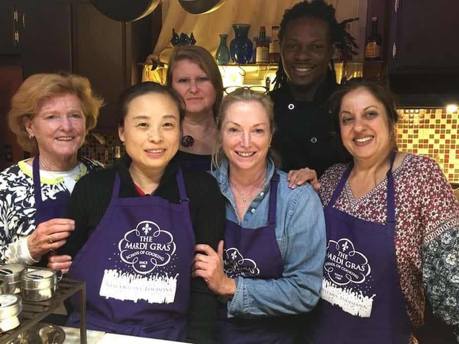 New Orleans: Hands-on Cajun Roux Cooking Class - Ending with bananas foster