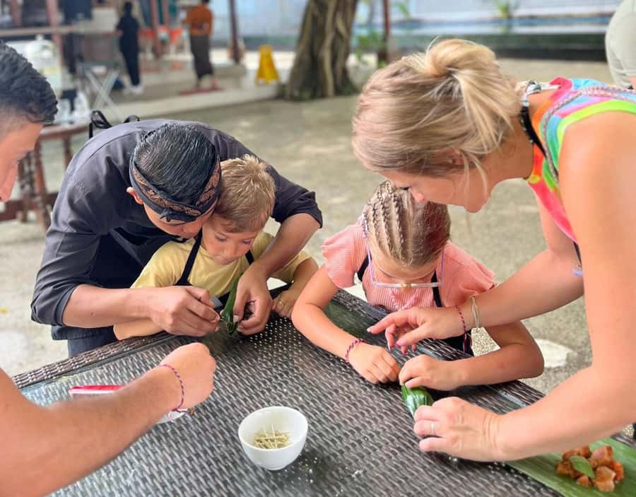 Nusa Dua: Balinese Cooking Class with Market Tour - A Balinese cooking class beside the sea