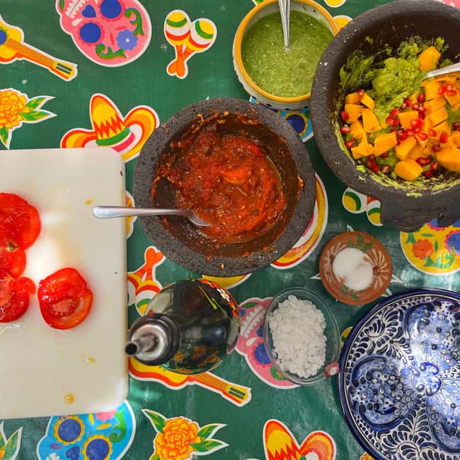 Oaxaca: 10 Mexican Salsas Cooking Class with Taco Tasting - Ten salsas in two hours at Casa Crespo