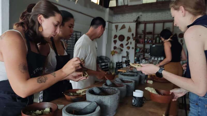 Oaxaca: Oaxacan Mole Workshop with a Traditional Cook - The shared meal is the payoff