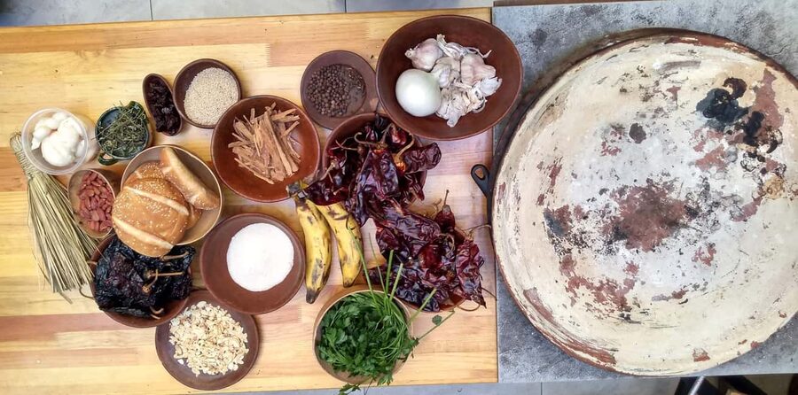 Oaxaca: Traditional Oaxacan Cooking Class - Key points at a glance