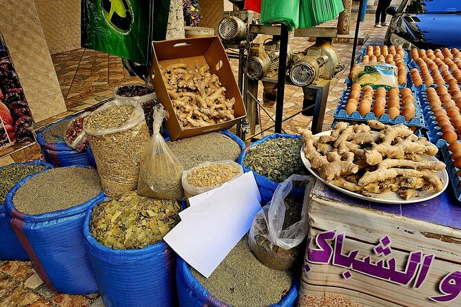 Old local Market visit+Moroccan cooking class with a local family - From Casablanca market to family kitchen