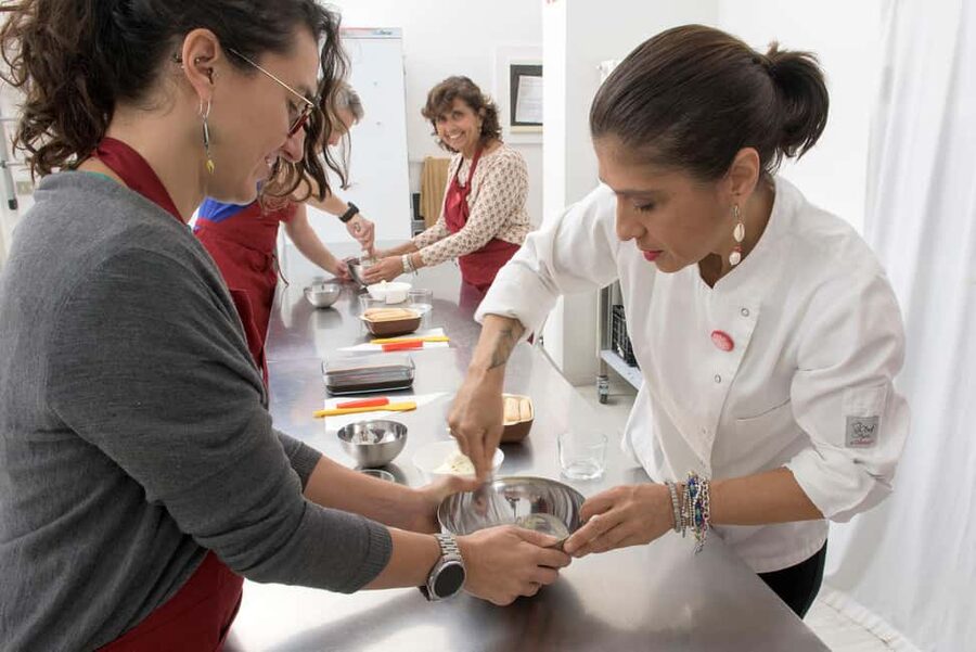 only in ITALIAN - International aperitif + cooking class in Italian - L’aperitivo che apre la serata