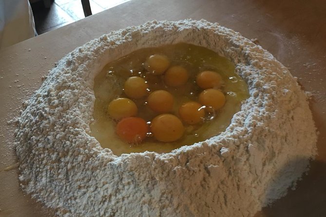 Organic cooking class with a sommelier in an Olive and wine farm - Tiramisu and a farm lunch at the table