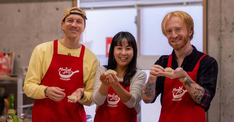 Osaka: Cooking Class & Sake Tasting with Local Market Visit - Cooking niku-sui, Osaka’s beef soup