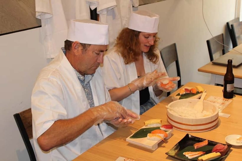 Osaka Dotonbori: Vegan/Vegetarian Sushi Making Experience - Who will enjoy this most
