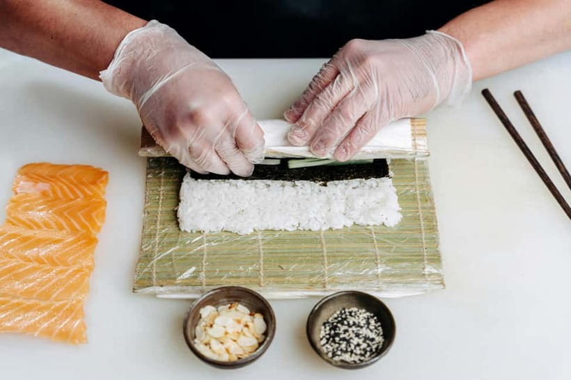 Osaka: Sushi Making Class and Dotonbori Food Tour - FAQ