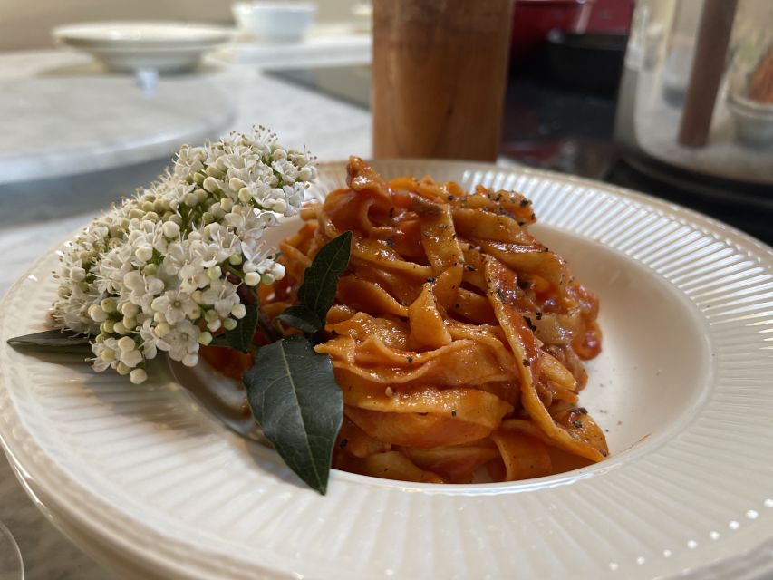 Paciano: Organic Cooking Class at a Farm with Lunch & Wine - Dietary needs, group size, and accessibility