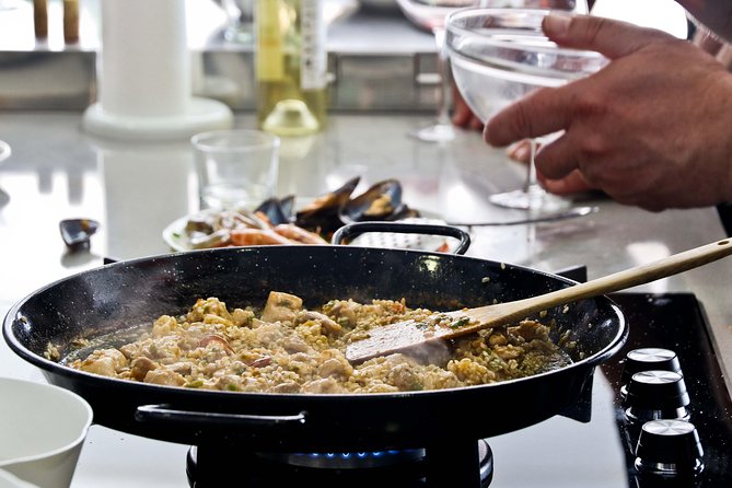 Paella Cooking Class in Malaga - Meeting your guide at Atarazanas Market