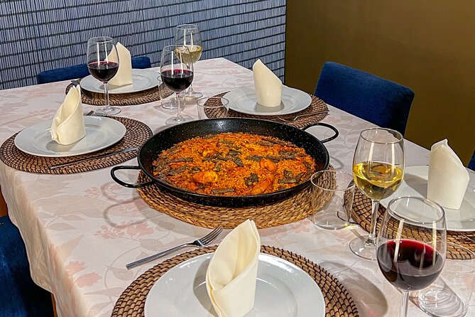 Paella Cooking Class, Wine Tasting & Central Market in Valencia - Who will enjoy this most?