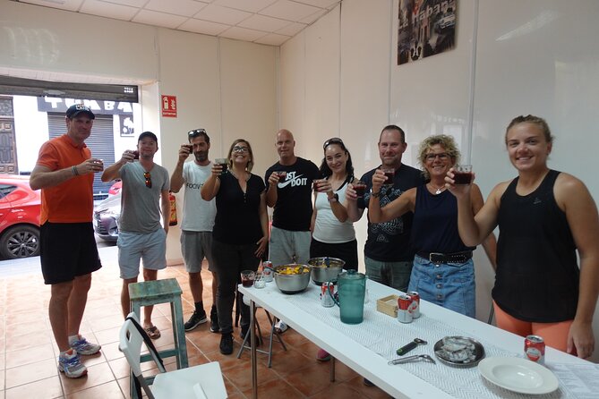 Paella & Sangria Class with Tapas and Market Visit - Federico and the teaching style