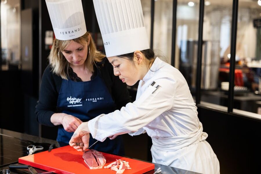 Paris: Cooking Class with Ferrandi at Galeries Lafayette - What happens during the two-hour class